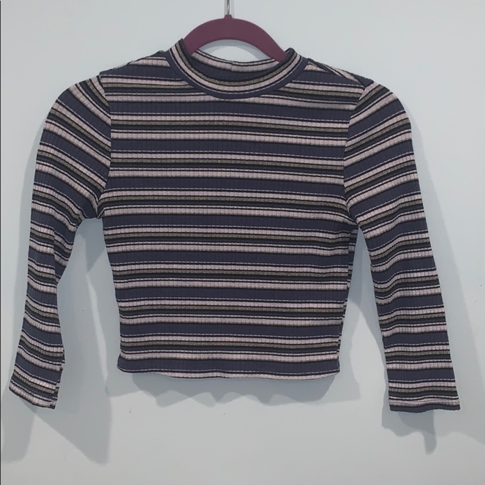 AMBIANCE cute trendy striped crop top